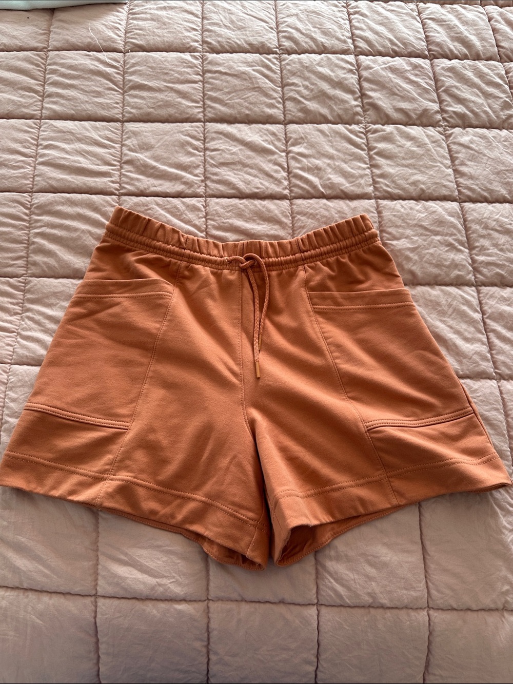 Athleta Retroterry leisure 4.5” Shorts